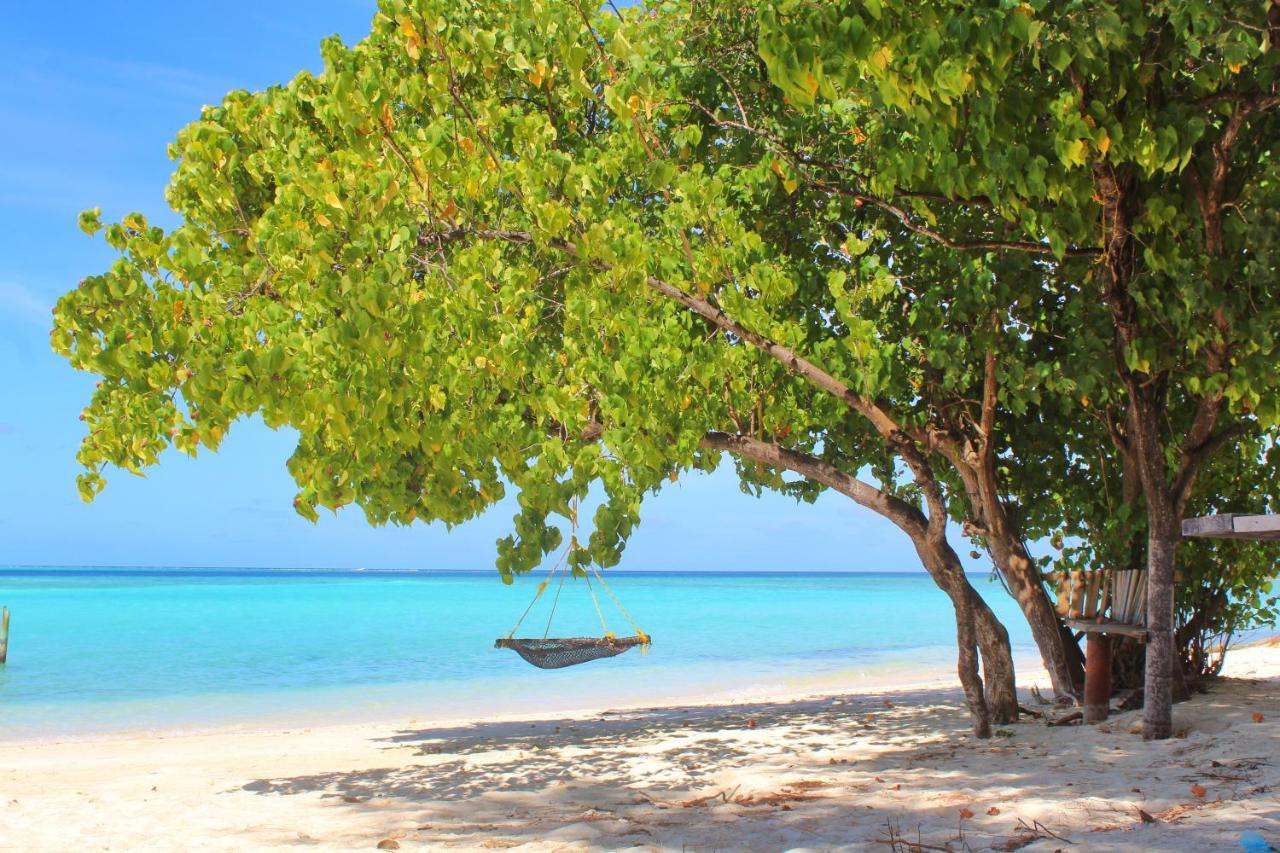 Отель Gurus Maldives At Gulhi Island Экстерьер фото