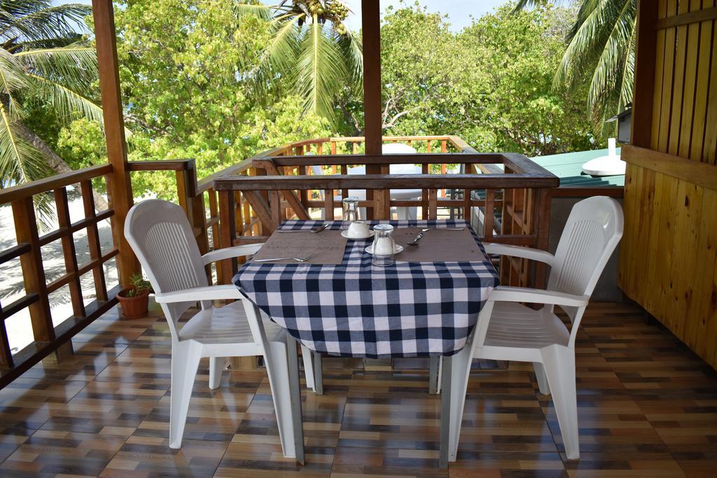 Отель Gurus Maldives At Gulhi Island Экстерьер фото