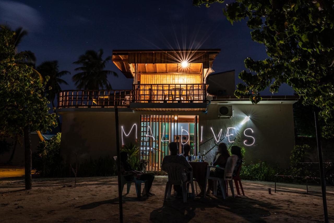Отель Gurus Maldives At Gulhi Island Экстерьер фото